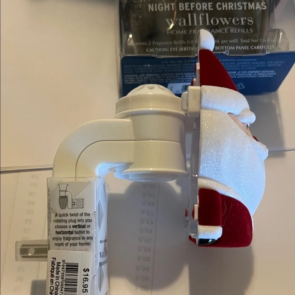 Bath & Body Works Santa Wallflower Set::2 Twas the Night Before CHRISTmas Scent